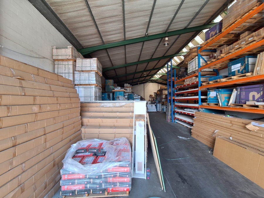 To Let commercial Property for Rent in Killarney Gardens Western Cape